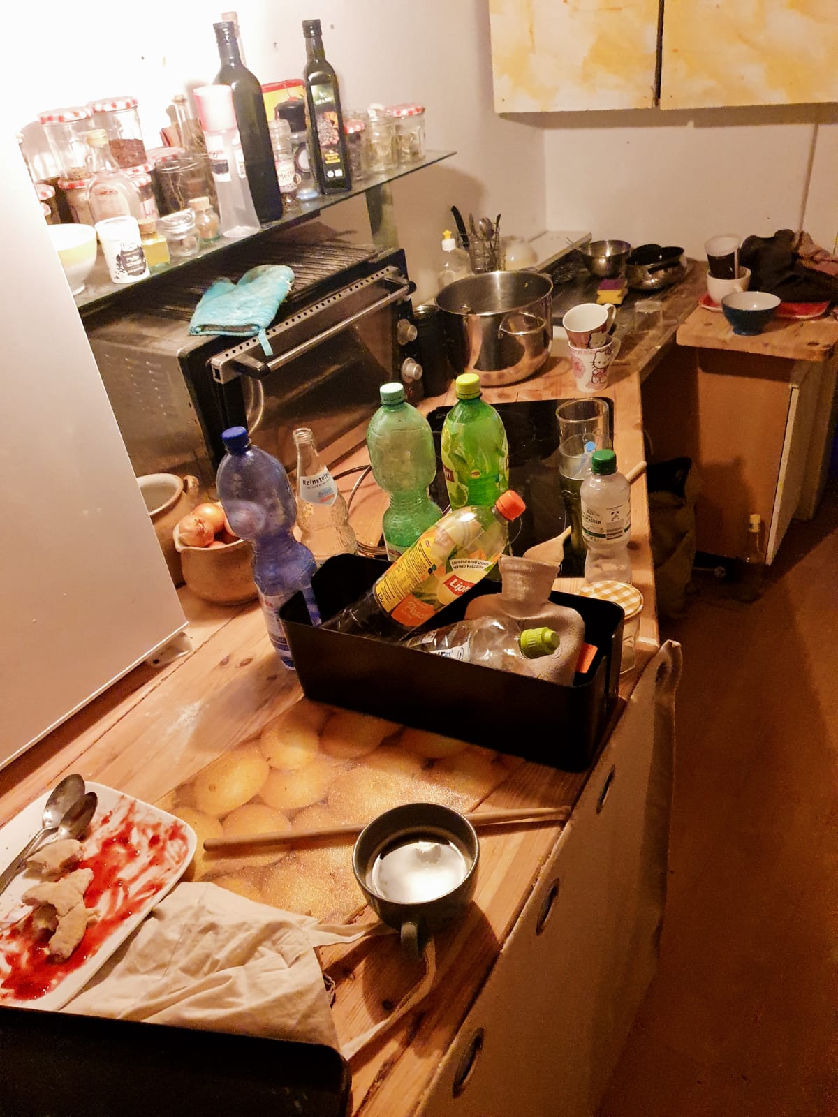 Stimmungsschwankendes Teenymonster